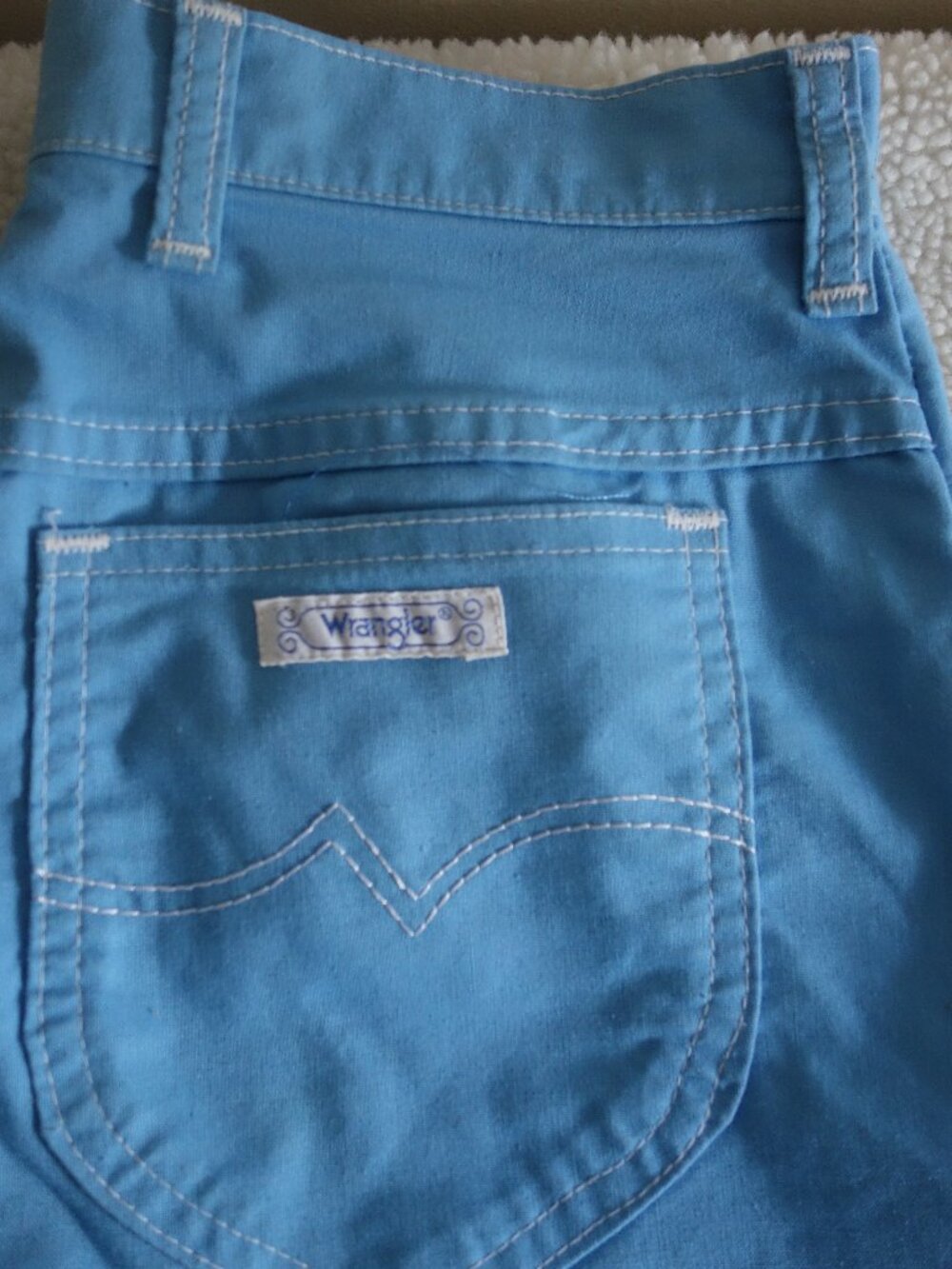 Vntg USA Made WRANGLER Blue White Stitching Light Weight Jeans – Misses 12